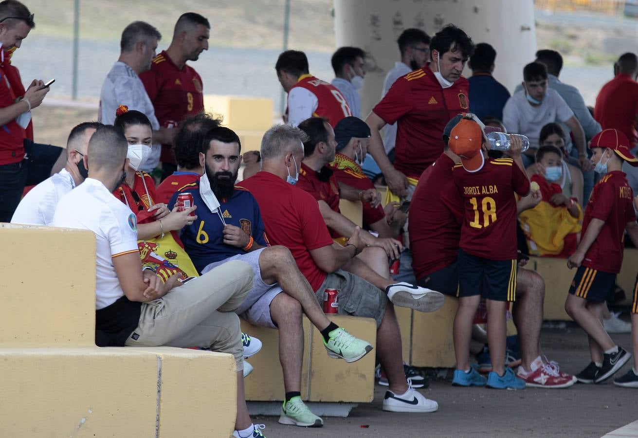 La Eurocopa se vive en las calles de Sevilla