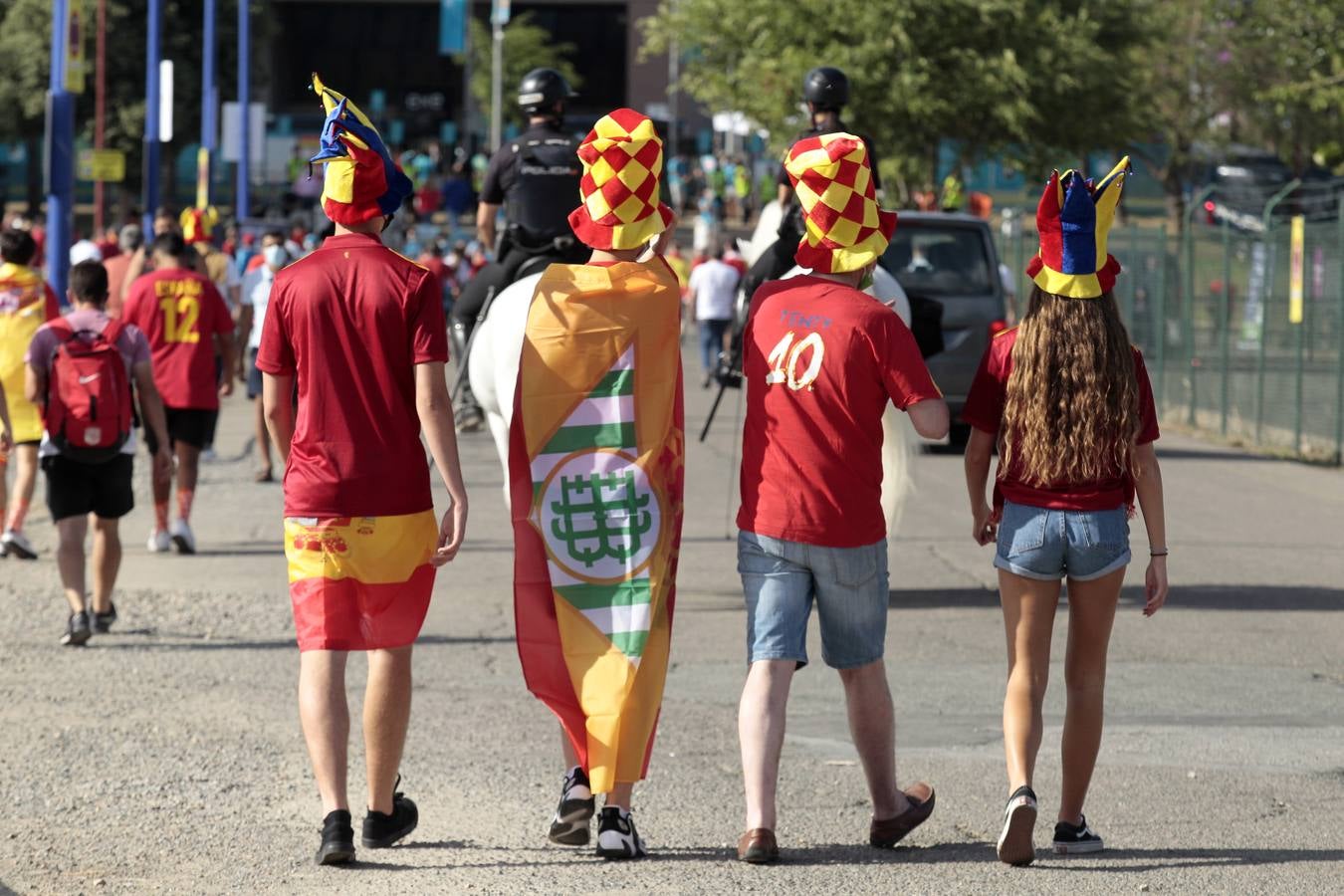 La Eurocopa se vive en las calles de Sevilla