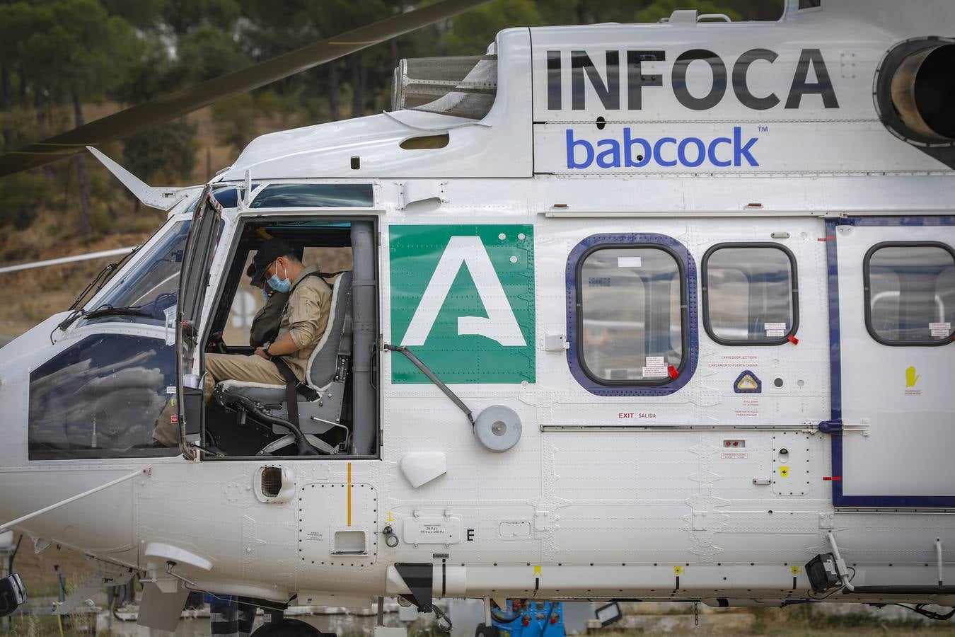 Los helicópteros Súper Puma, preparados contra el fuego