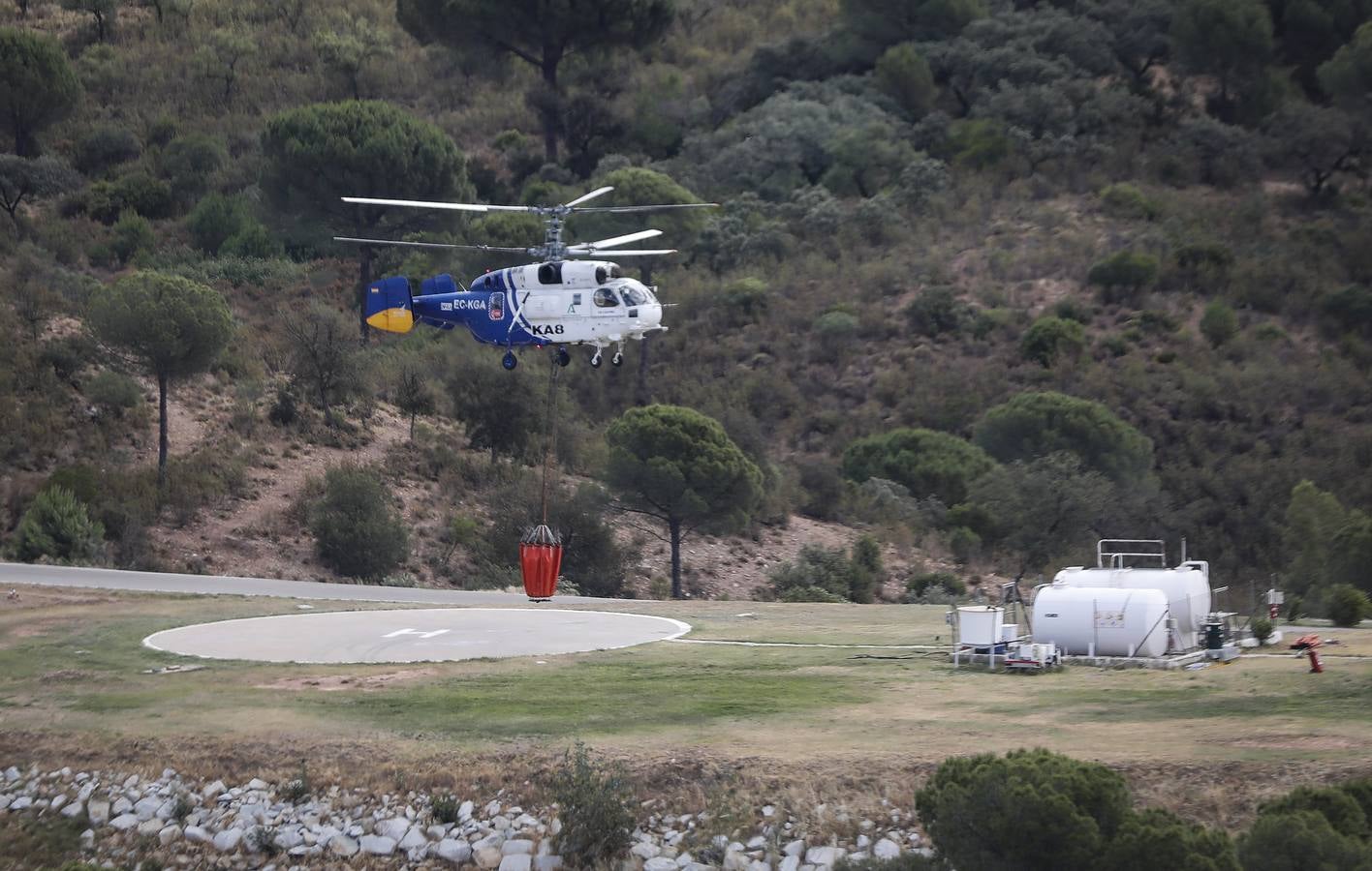 Los helicópteros Súper Puma, preparados contra el fuego