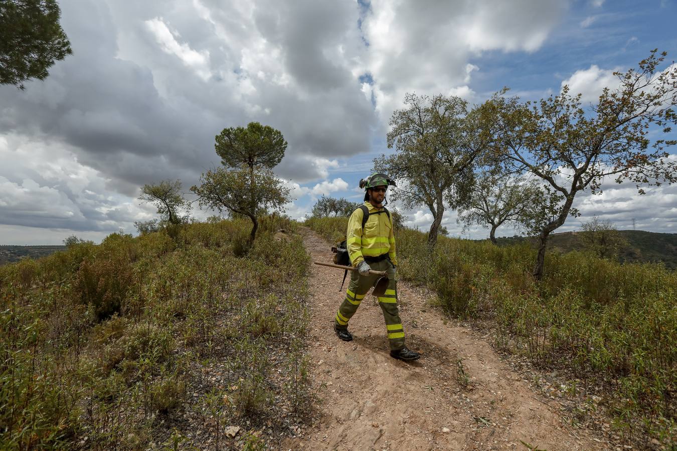 Los helicópteros Súper Puma, preparados contra el fuego