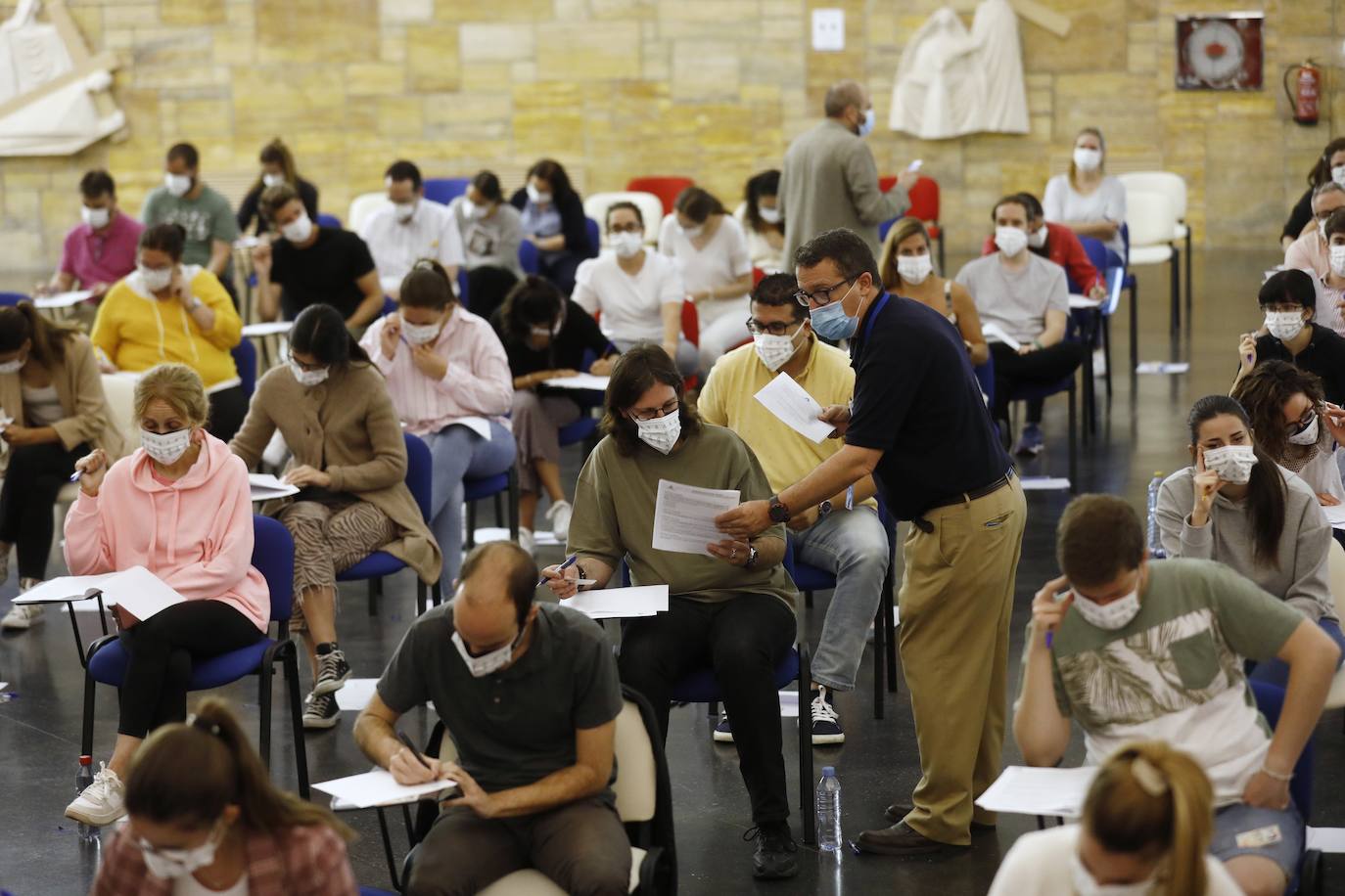 En imágenes, las oposiciones al cuerpo de profesores en Córdoba