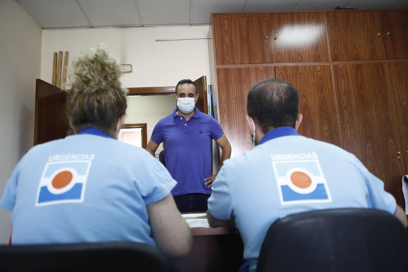 La vacunación de taxistas y autónomos en Córdoba, en imágenes