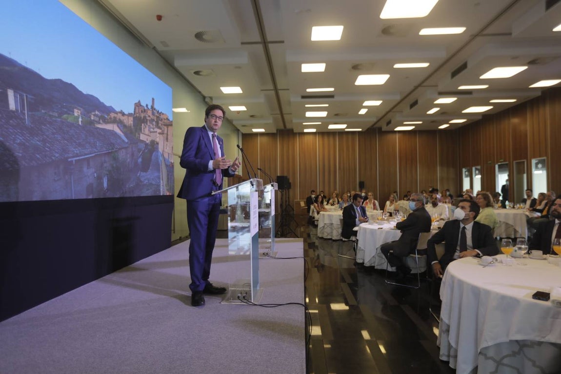 El Parador acoge la conferencia &#039;El reto del turismo en la post pandemia&#039; en el ciclo La Mirada Económica