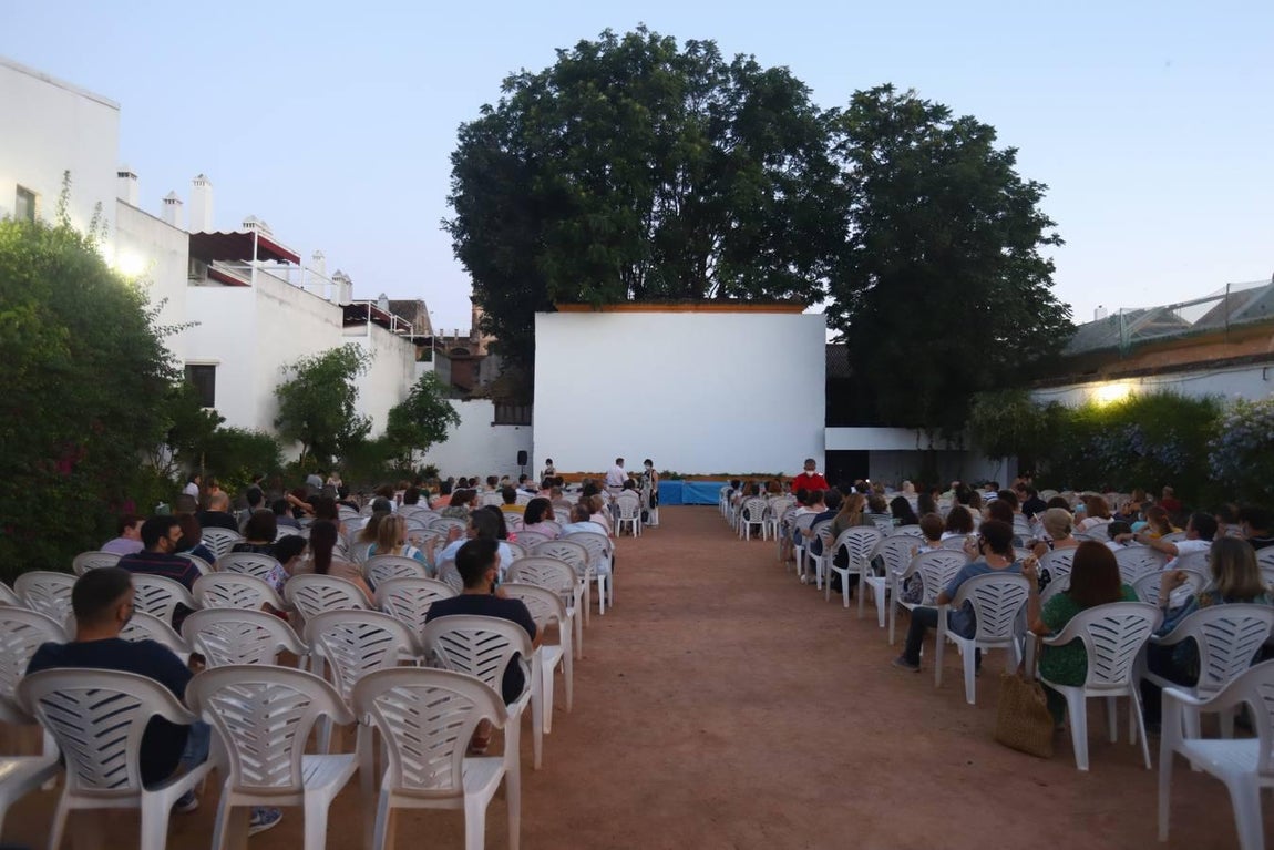 La apertura de los cines de verano de Córdoba, en imágenes