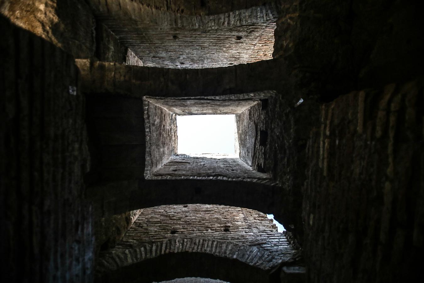 Al final de las obras, se ha instalado una pasarela de 160 metros de largo en el Coliseo, abriendo a los visitantes una zona del monumento que nunca había sido accesible.