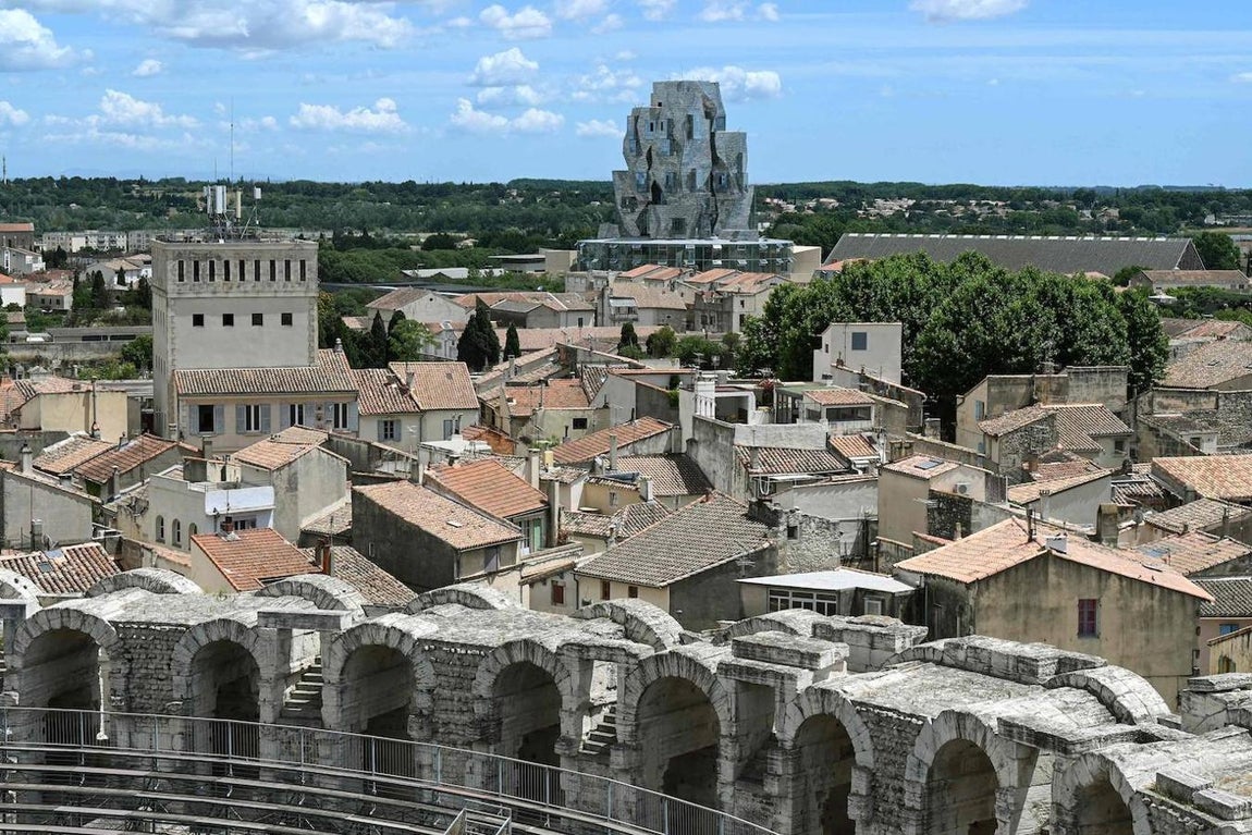 Unos 15.000 metros cuadrados de torre convivirán en el campus creativo de la ciudad
