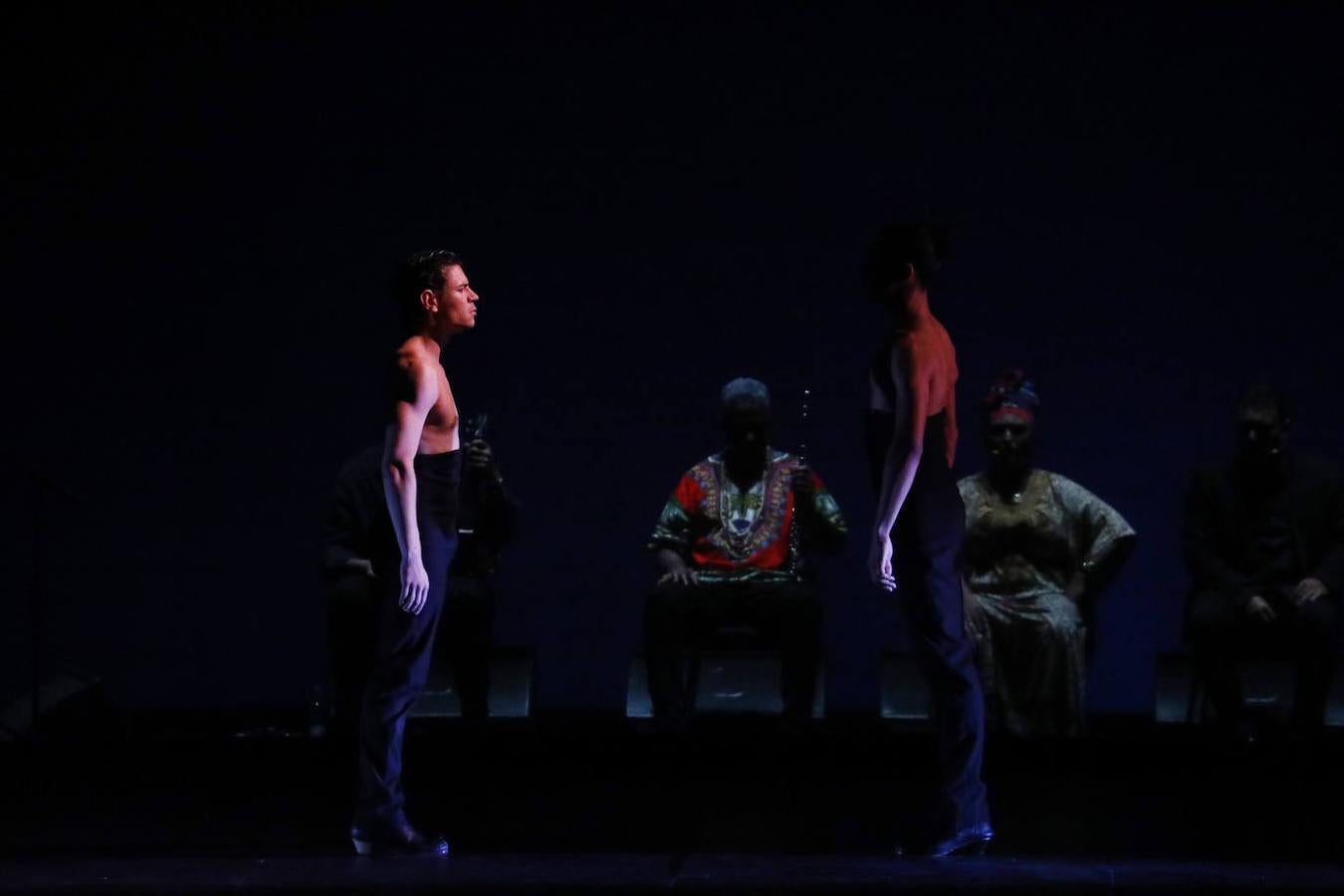 El espectáculo &#039;Negro Blanco Flamenco&#039; en el Gran Teatro de Córdoba, en imágenes