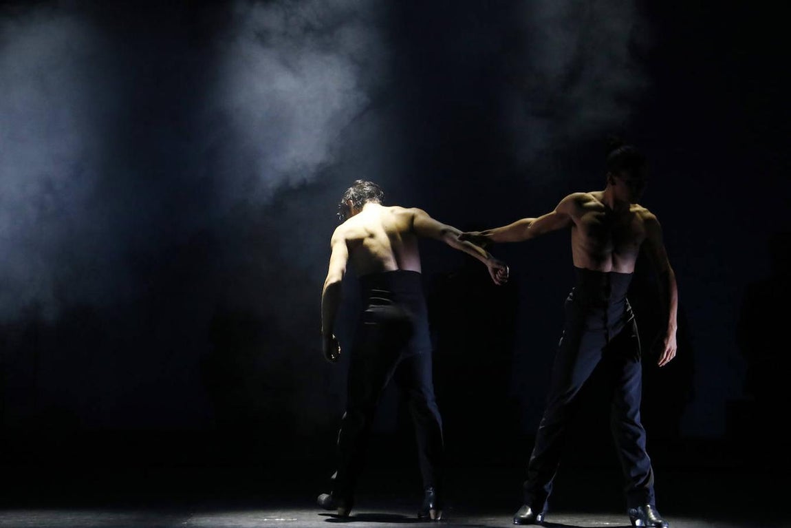 El espectáculo &#039;Negro Blanco Flamenco&#039; en el Gran Teatro de Córdoba, en imágenes