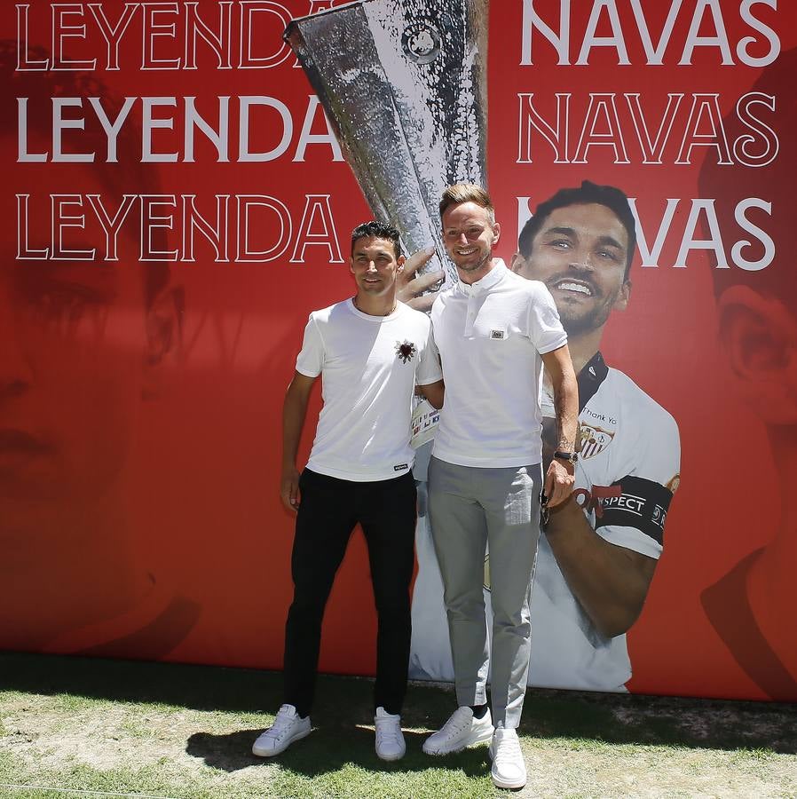 Acto de renovación de Jesús Navas con el Sevilla FC