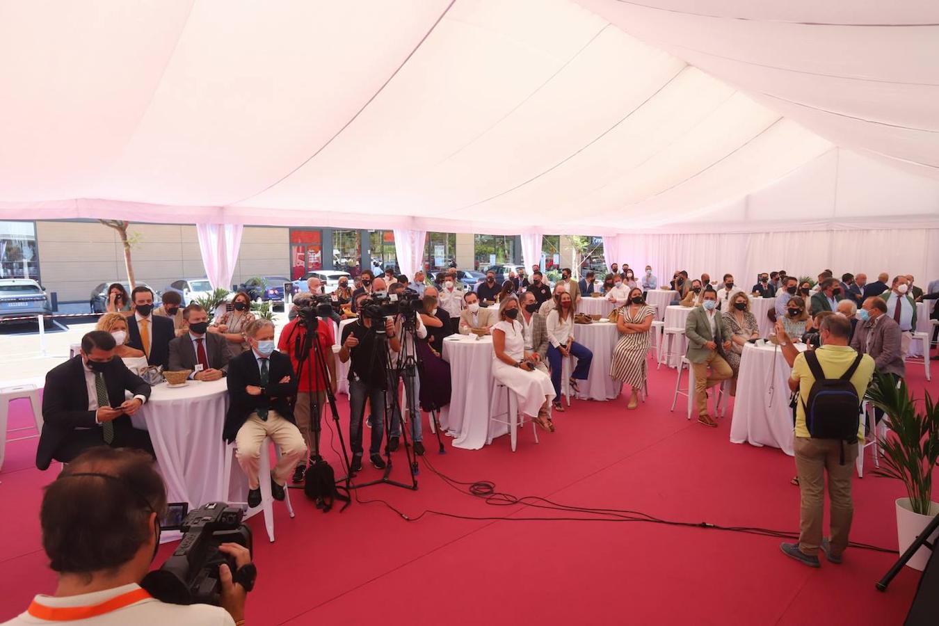 La inauguración de Los Patios de Azahara de Córdoba, en imágenes