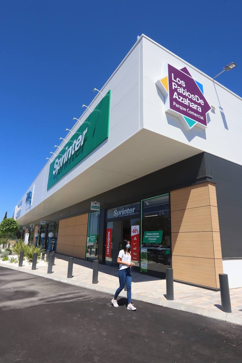 La inauguración de Los Patios de Azahara de Córdoba, en imágenes