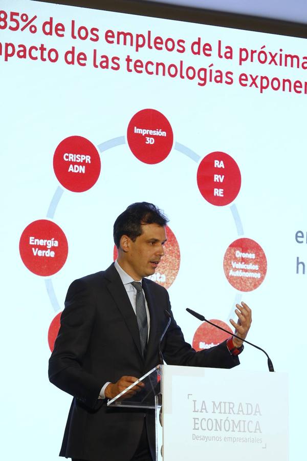 En imágenes, el director de Vodafone en Andalucía en la Mirada Económica de ABC Córdoba