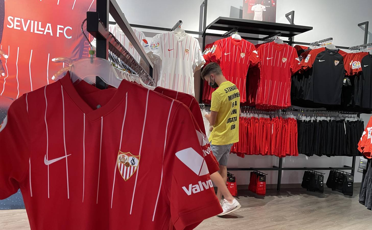 Estas son las nuevas camisetas del Sevilla FC