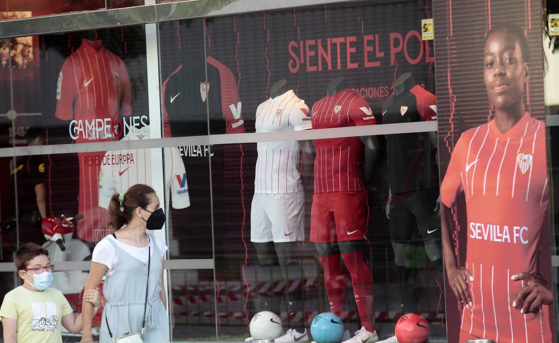 Estas son las nuevas camisetas del Sevilla FC