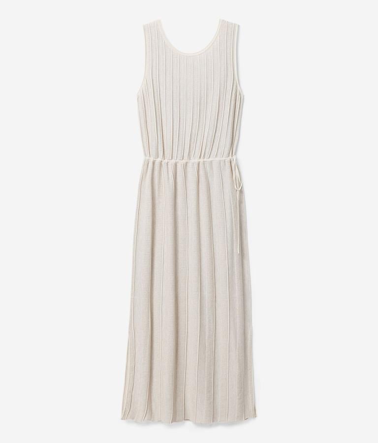 Falconeri - Vestidos blancos de rebajas. Vestido de cuello redondo y sin mangas en algodón y viscosa con cordón regulable en la cintura, de Falconeri. Precio: 199€