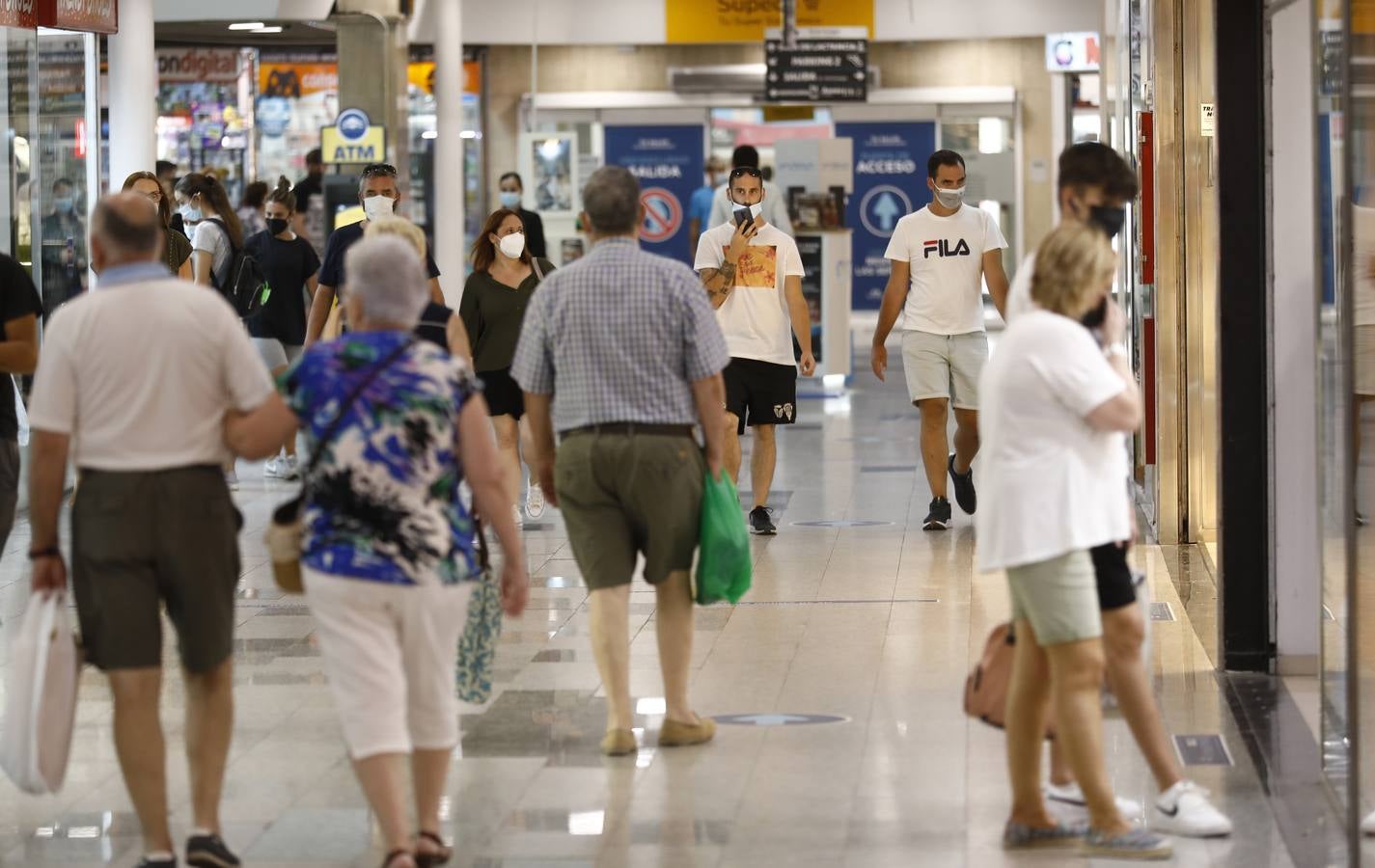 La recuperación de los centros comerciales de Córdoba, en imágenes