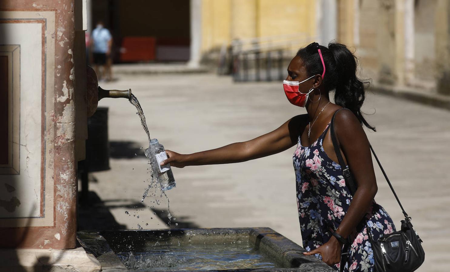 El calor de julio en Córdoba, en imágenes