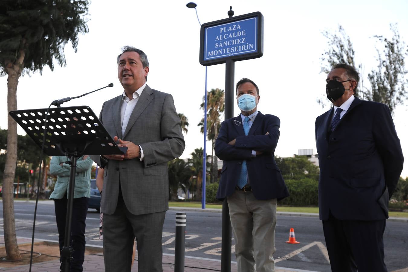 Monteseirín ya tiene su plaza en Sevilla