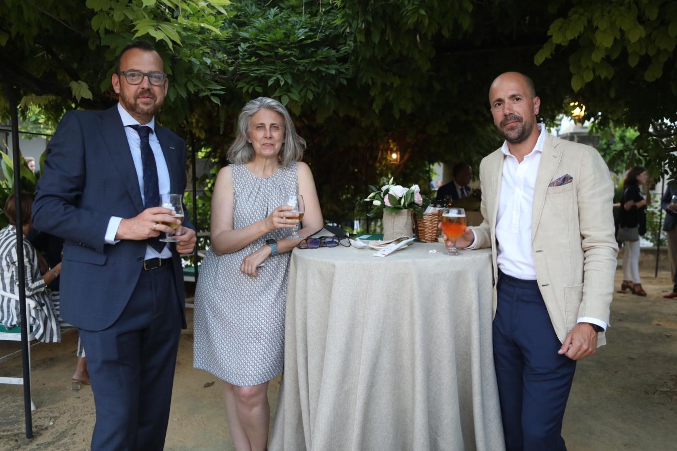 Alberto Ortiz, Celia Díaz y Gorka Lechundi. 