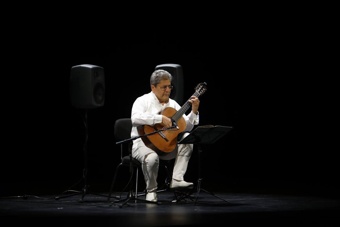 Festival de la Guitarra 2021 | Costas Cotsolis, el virtuoso griego, en imágenes