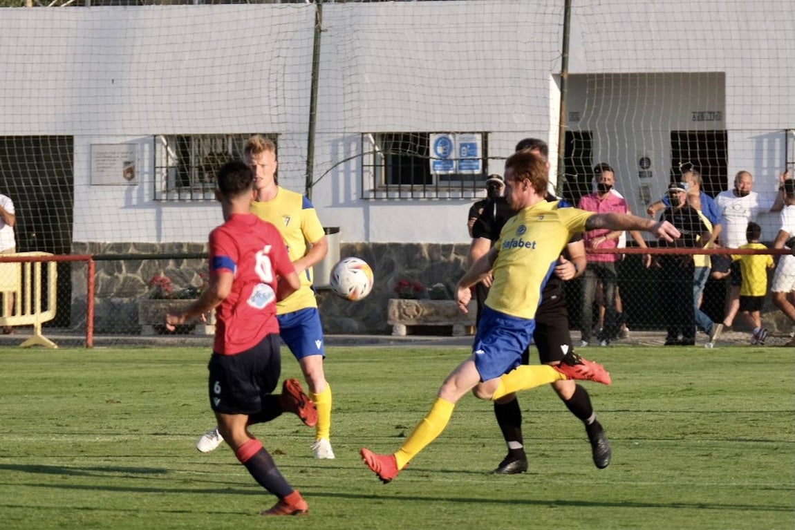 FOTOS: El primer partido del Cádiz - Barbate, en imágenes