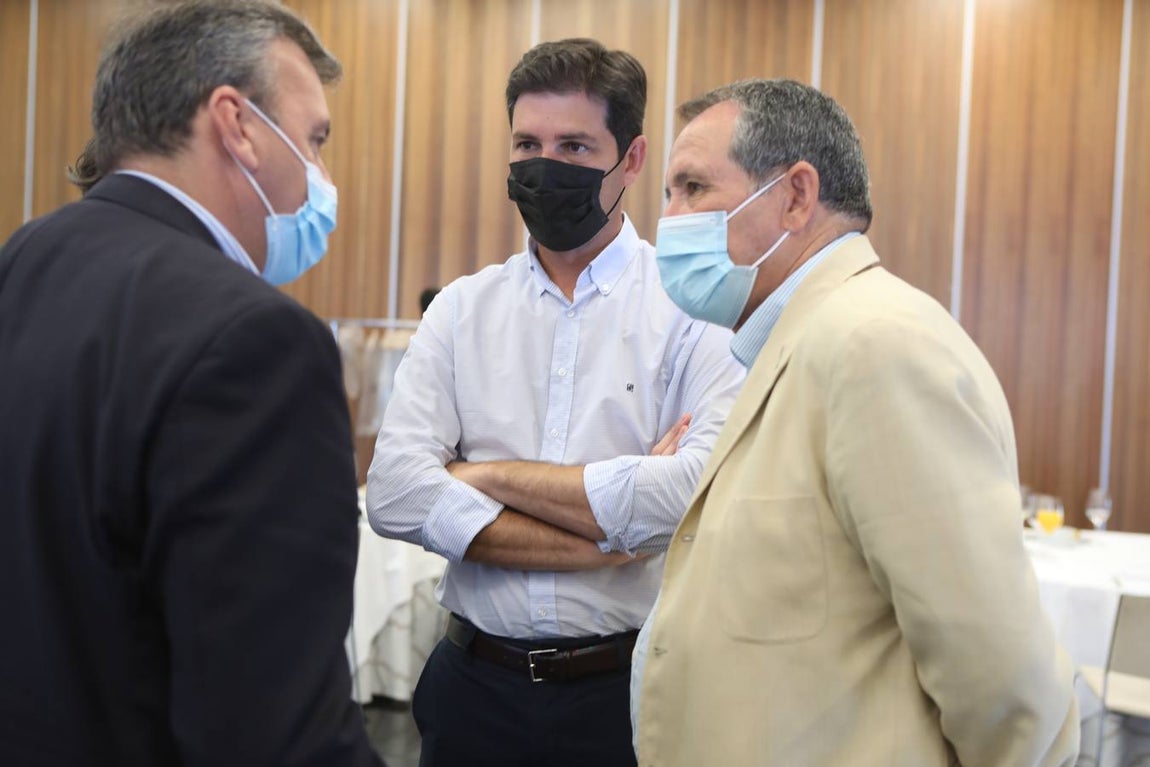 Fotos: Ambiente en la Mirada Económica de La Voz y ABC