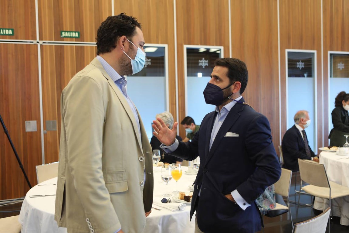 Fotos: Ambiente en la Mirada Económica de La Voz y ABC