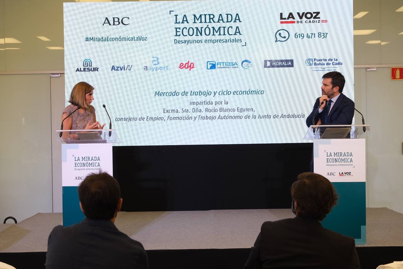 Fotos: La consejera de Empleo, Formación y Trabajo Autónomo de la Junta, en la Mirada Económica