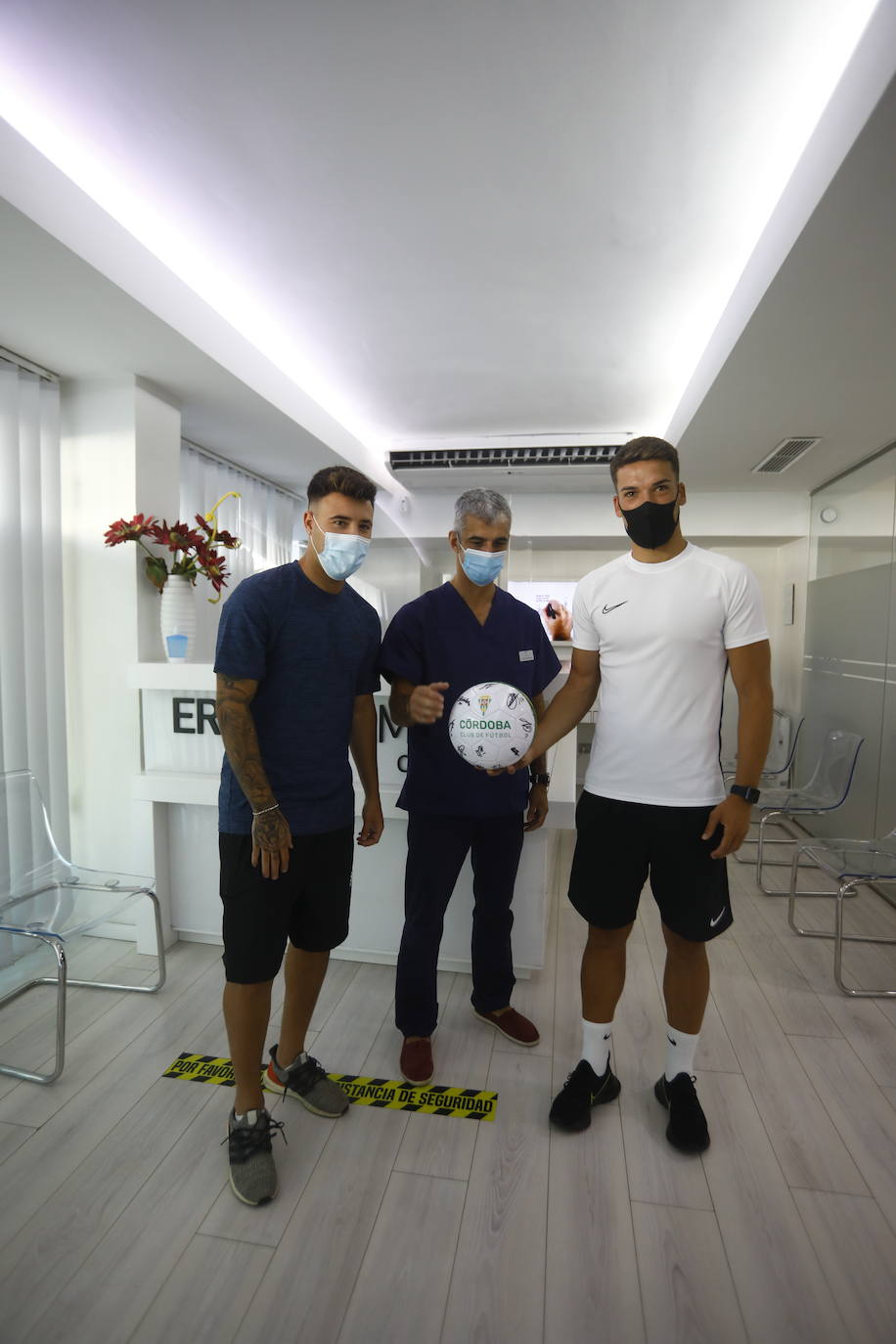 Los reconocimientos médicos de los fichajes del Córdoba CF, en imágenes