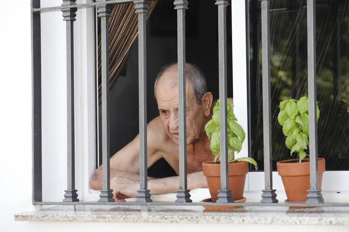 Así vive Pedro Abad la expansión de positivos por coronavirus, en imágenes