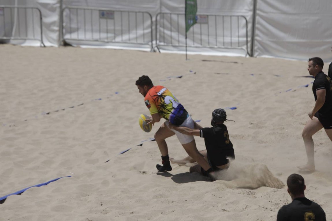 Rugby playa en la Victoria