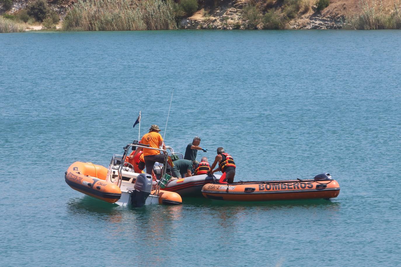 El hallazgo del cuerpo del joven desaparecido en el Lago Azul de Córdoba, en imágenes