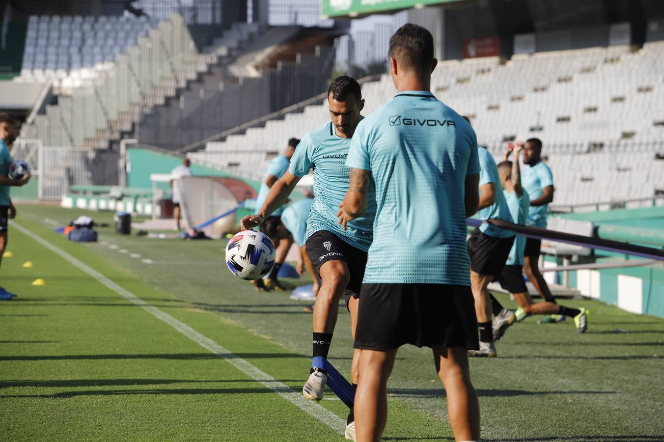 El primer entrenamiento del Córdoba CF, en imágenes