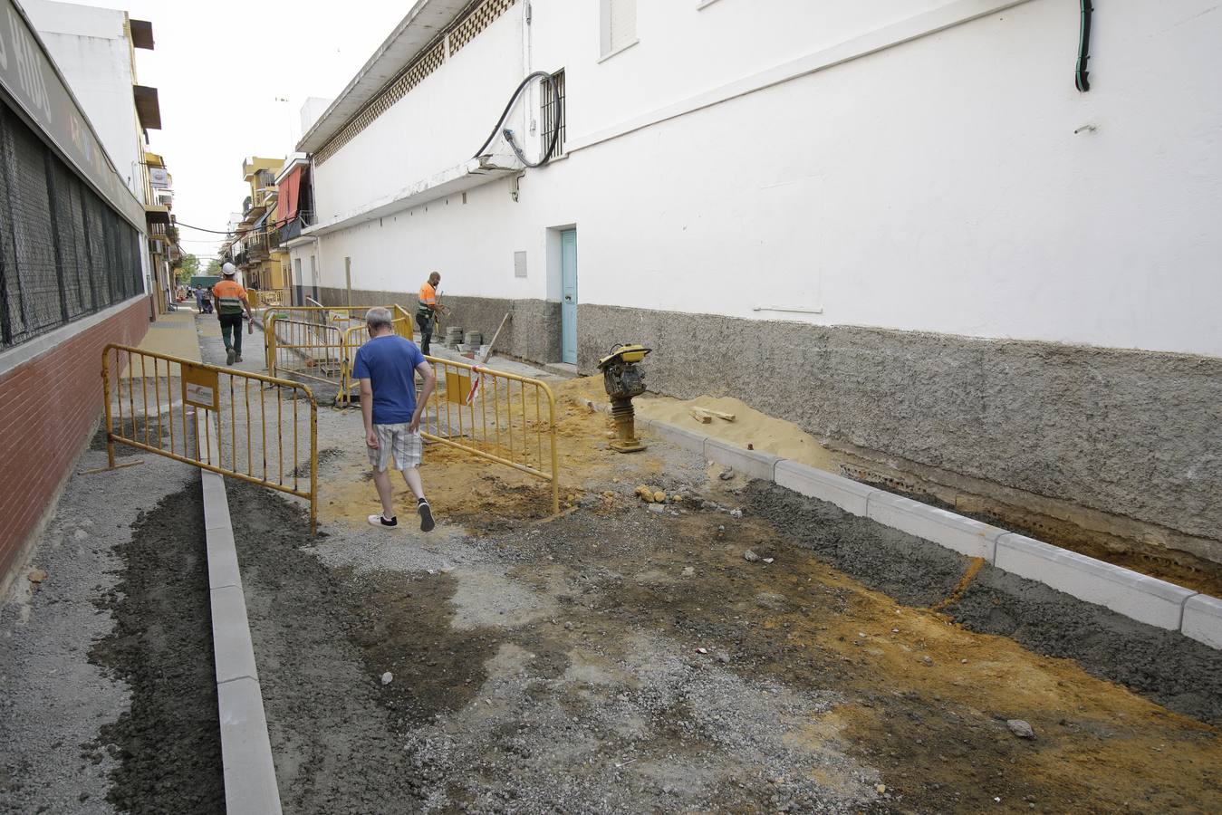 El alcalde de Sevilla visita las obras de Torreblanca