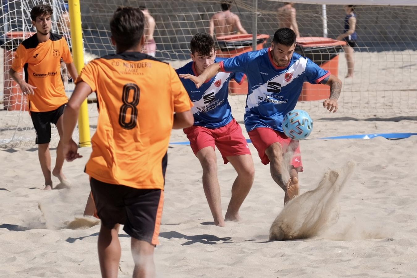 FOTOS: Cádiz se vuelca con el fútbol-playa