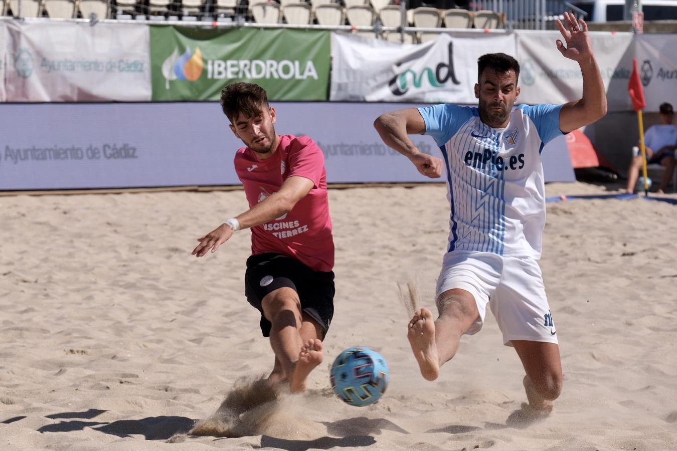 FOTOS: Cádiz se vuelca con el fútbol-playa