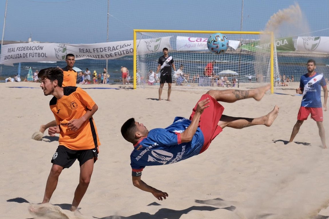 FOTOS: Cádiz se vuelca con el fútbol-playa