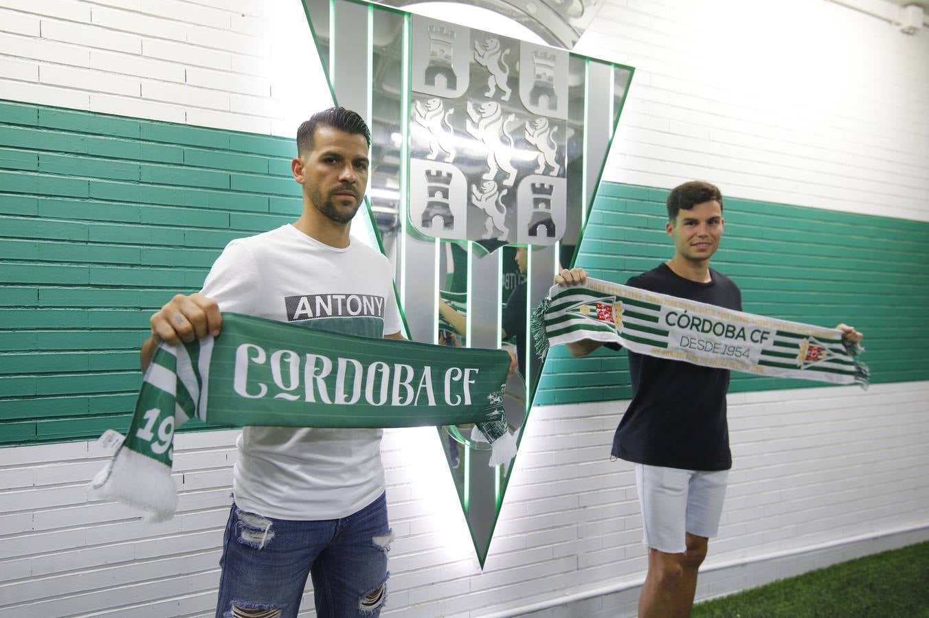 La presentación de Luismi Redondo y José Ruiz, en imágenes