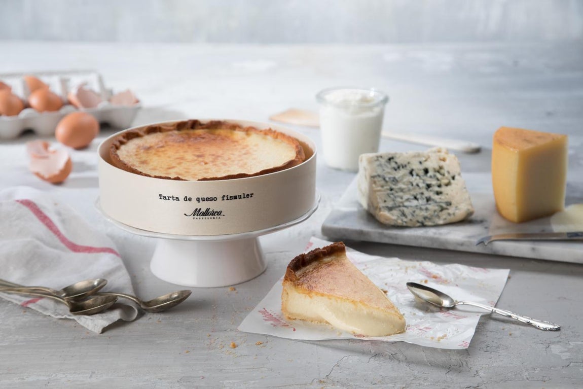 Pastelería Mallorca. La icónica Pastelería Mallorca, empresa centenaria nacida en Madrid, hacía pública una colaboración muy especial con el restaurante Fismuler (Familia La Ancha) para celebrar su 90 aniversario poniendo a la venta la famosa tarta de queso de Nino Redruello y Patxi Zumárraga, posicionada en el podio de las mejores tartas de queso de la capital. Precio: