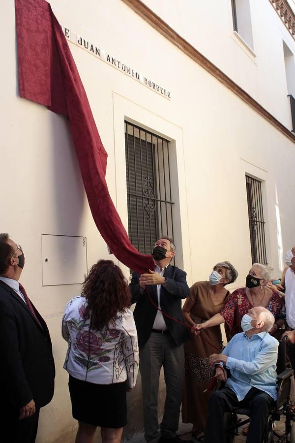 El orfebre Juan Borrero ya tiene su calle en Triana