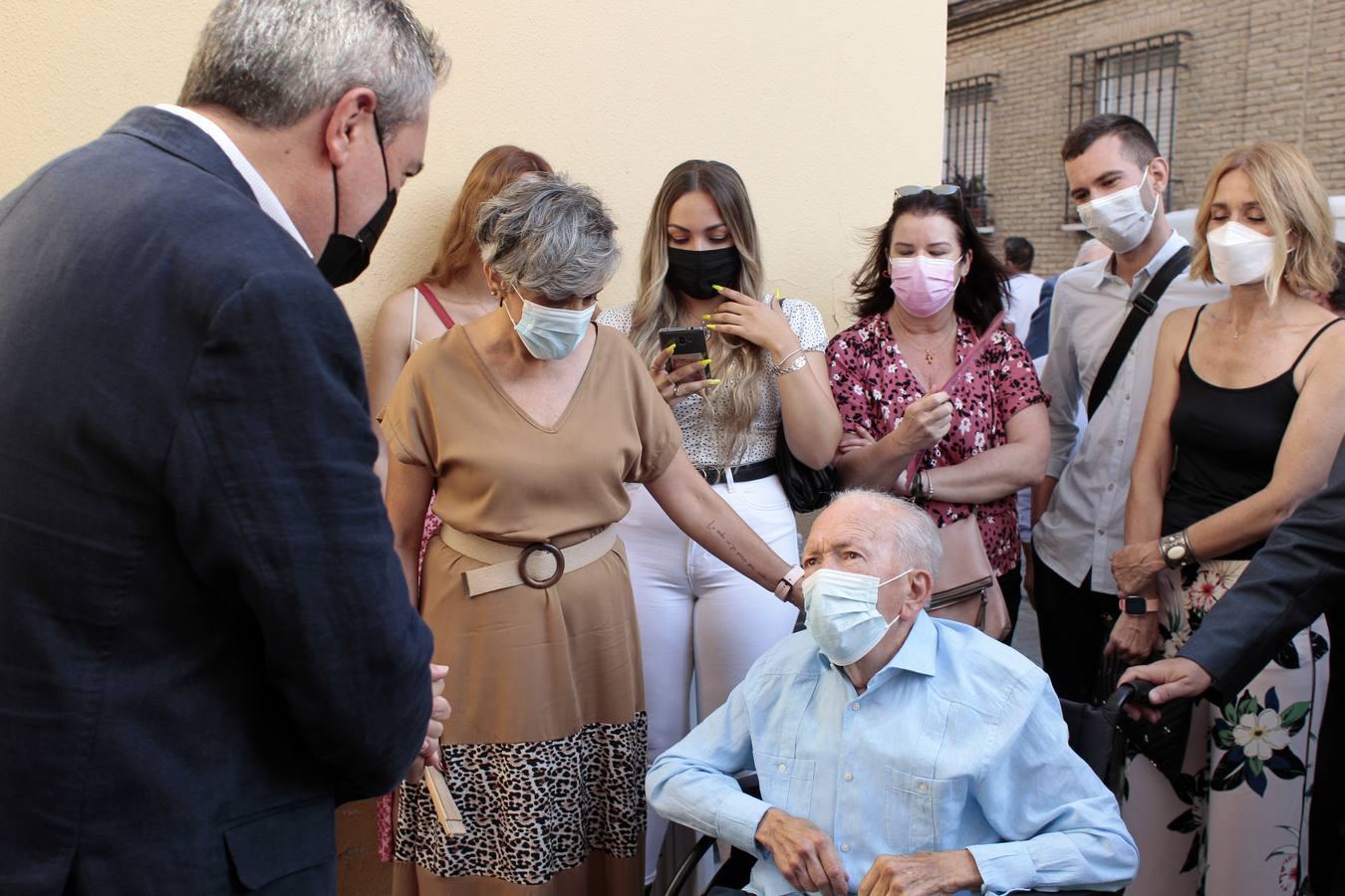 El orfebre Juan Borrero ya tiene su calle en Triana