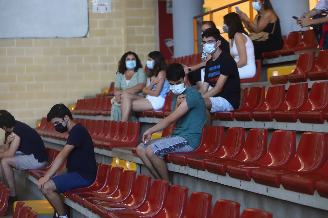 La vacunación Covid de menores en Córdoba, en imágenes