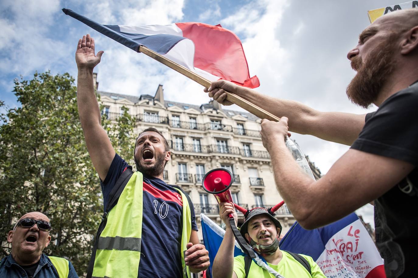 El sábado pasado, las manifestaciones habían reunido a 161.000 personas y 110.000 una semana antes. 