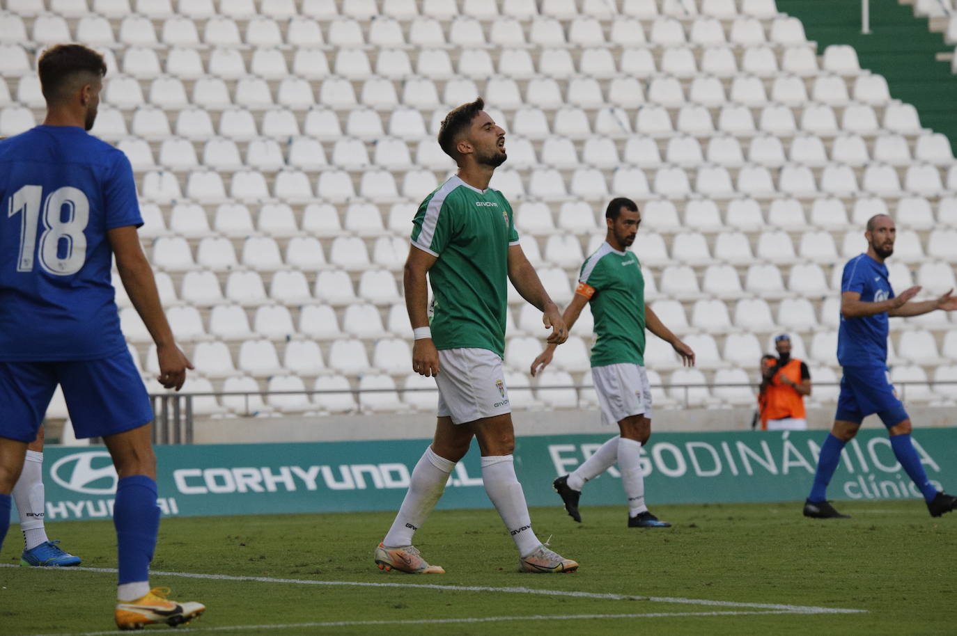 El primer partido de pretemporada del Córdoba CF ante el Linares, en imágenes