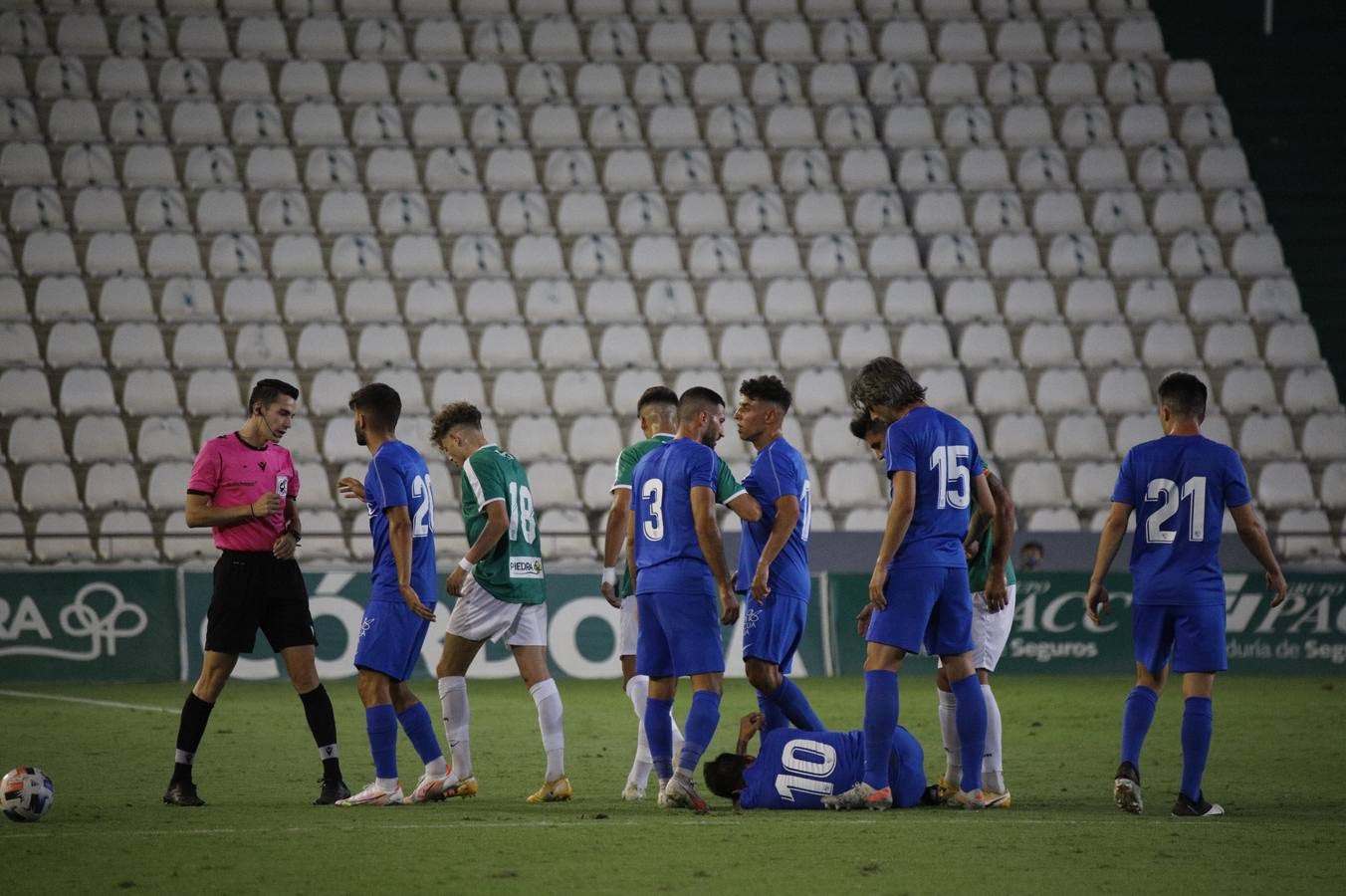 El primer partido de pretemporada del Córdoba CF ante el Linares, en imágenes