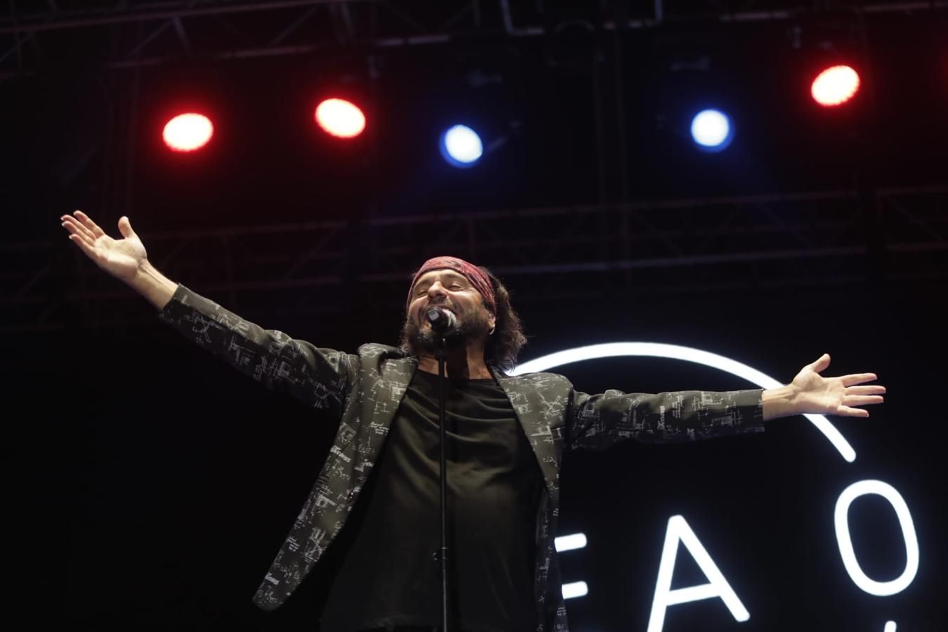 FOTOS: El Arrebato conquista la noche chiclanera con sus canciones en el Concert Music Festival