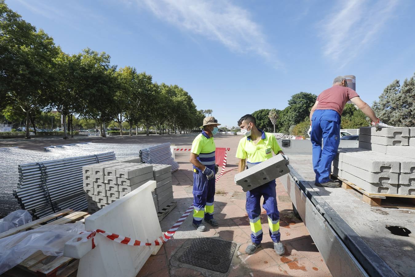 En imágenes, arrancan las obras en la calle Torneo