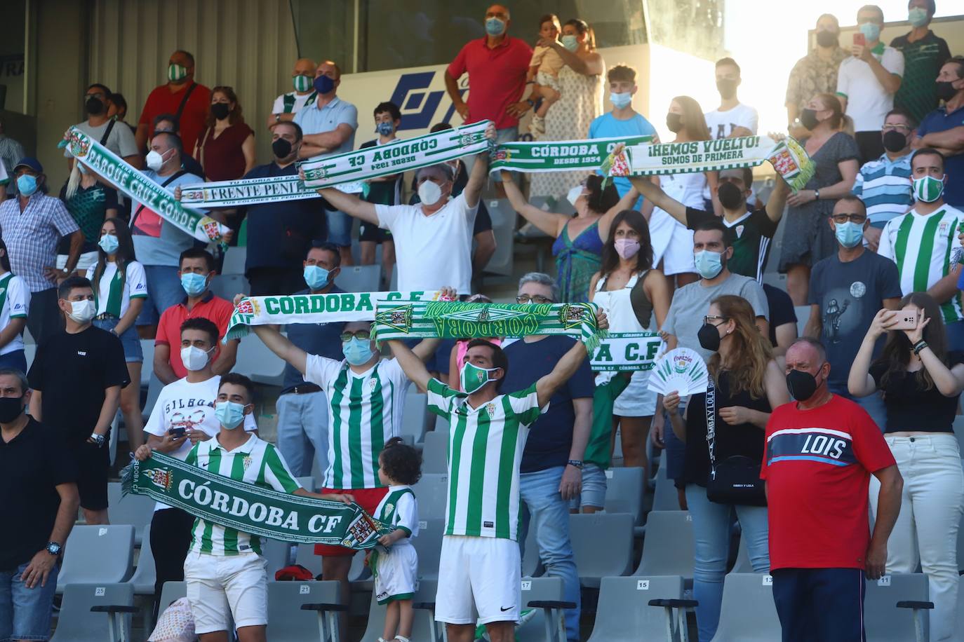 El ambiente del Córdoba-Marbella, en imágenes