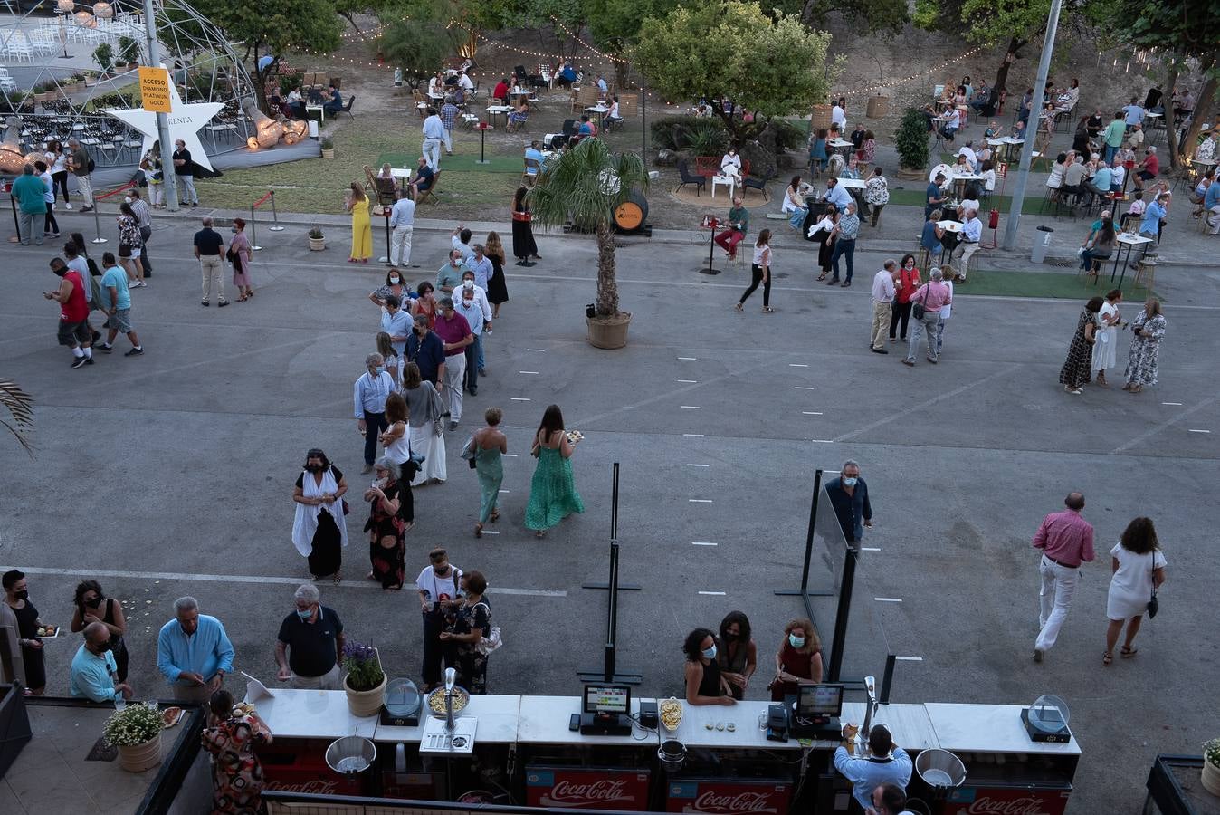 Víctor Manuel convierte al Tío Pepe Festival en una máquina del tiempo